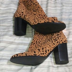 Gorgeous boots animal print Brand  new
